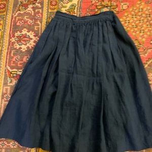 Not perfect linen heavy linen skirt navy blue.